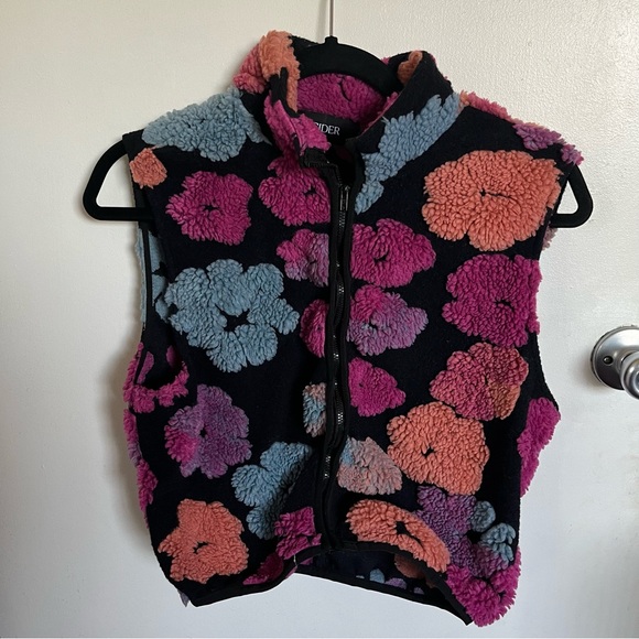 Turtle Neck Floral Pattern Zipper Vest - Picture 4 of 4